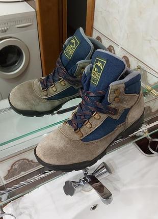 Черевики кросівки типу дутиків шкіра водостійкі