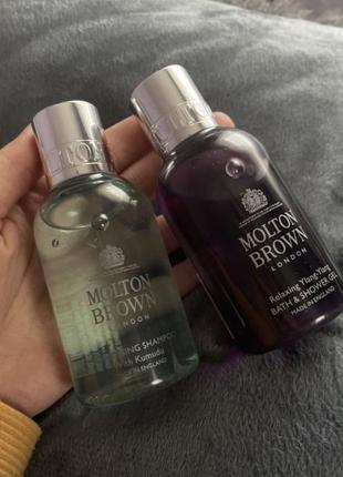 Шампуль molton brown для об’єму волосся