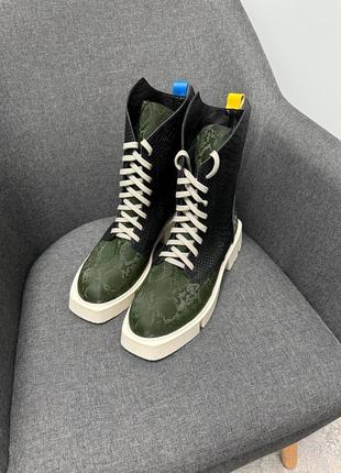 Черевики жіночі