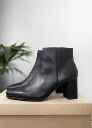 Сапожки кожаные оригинал ecco shape 60 гг.41