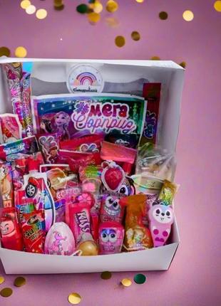 Солодкий box "рожевий каприз для принцеси" з цукерками та цікавою іграшкою