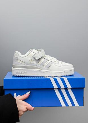 Кросівки adidas forum