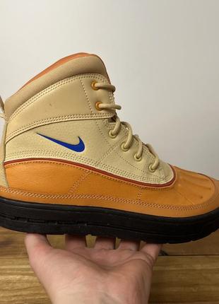 Nike acg boots orange best sale