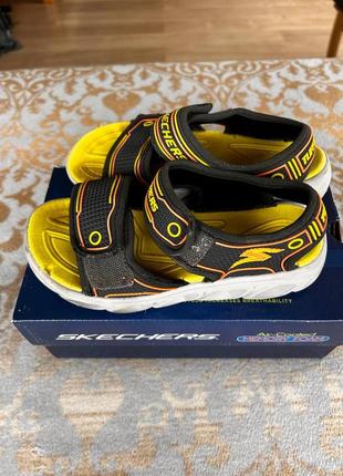 Детские сандалии skechers 33 р