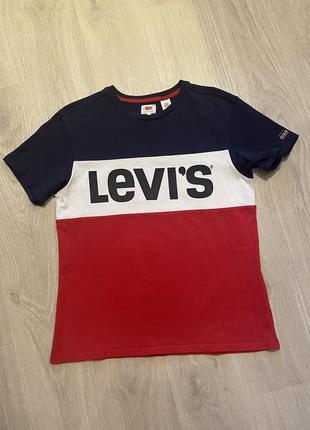 Футболка levi's. оригінал!