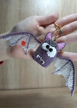 Кажан з бісеру 4