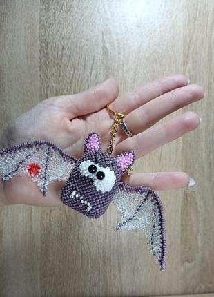 Кажан з бісеру 3