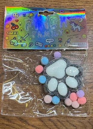 Сквиш лапка 6 см*5,5 см