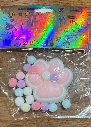 Сквиш лапка 6 см*5,5 см