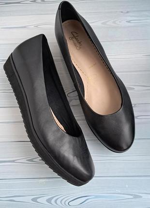 Кожаные мокасины балетки clarks