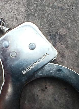 Наручники для чемоданов.