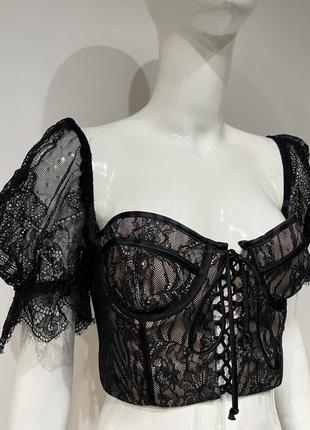 Готический кружевной корсет