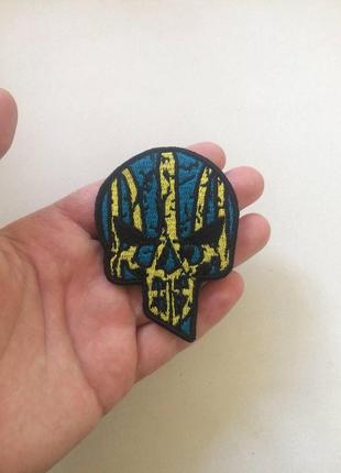 №64 шеврон каратель. белый 7