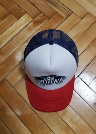 Кепка, тракер, бейсболка vans off the wall (one size)