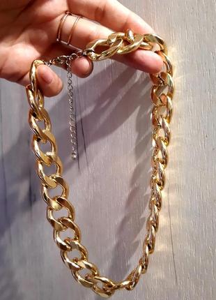 Цепочка на шию,кольє