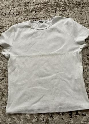 Базова футболка