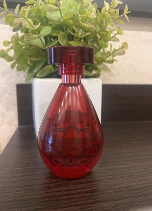Christian lacroix rouge avon