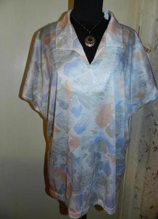 Нежная,трикотажная блузка в цветочный принт,большого размера