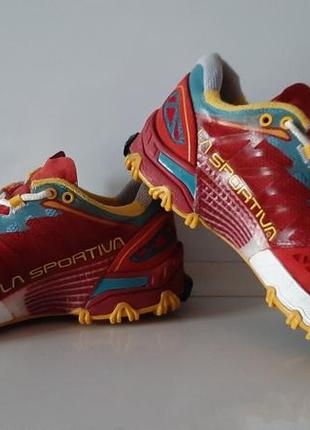 La sportiva трекингові кросівки