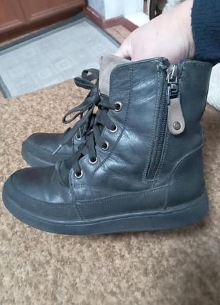 Кожаные кроссовки, ботинки 34 р.стелька 21 см