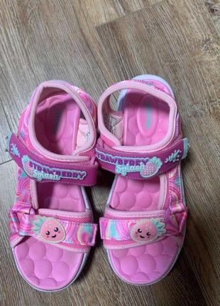 Сандалі босоніжки оригінал полуничка skechers nunca s-Bolso heart 34years