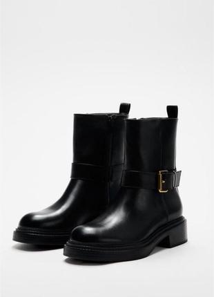Черные ботинки женские с пряжкой zara new
