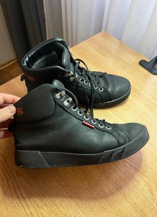 Levis ботинки