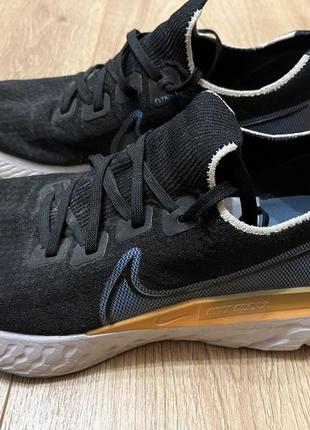 Кроссовки для бега nike react run flyknit