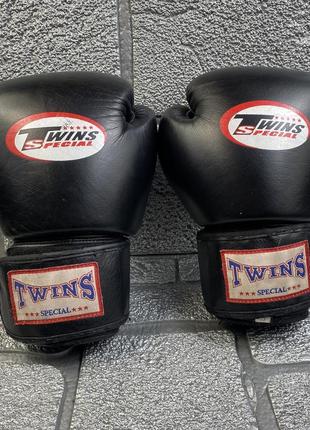 Продам оригинальные, кожаные боксерские перчатки twins оригинал 10 унций