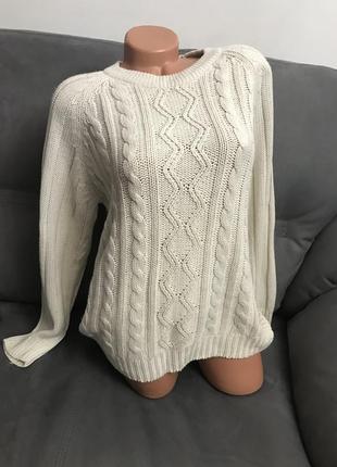 Свитер