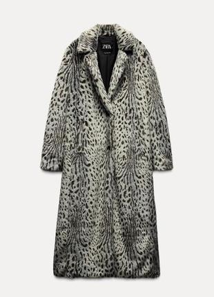 Шуба зі штучного хутра з тваринним принтом zara