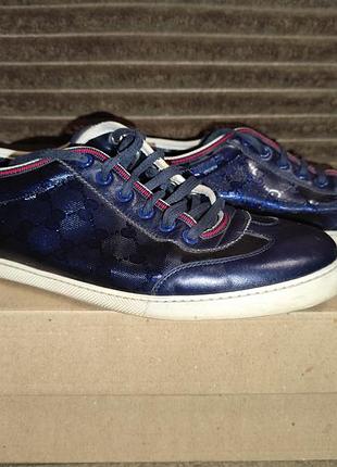 Продам оригінальні кросівки gucci