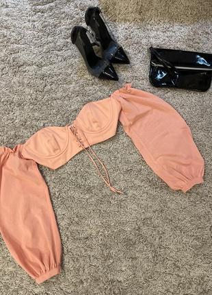 Корсет з чашками, топ з рукавами