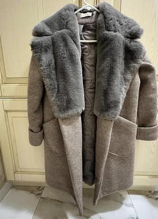 Женское пальто зимнее