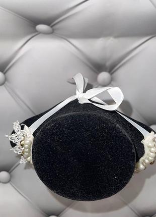 Прикраса для блузки чи гольфу