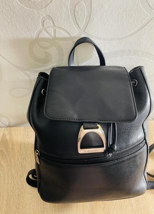 Черный кожаный рюкзак lancel