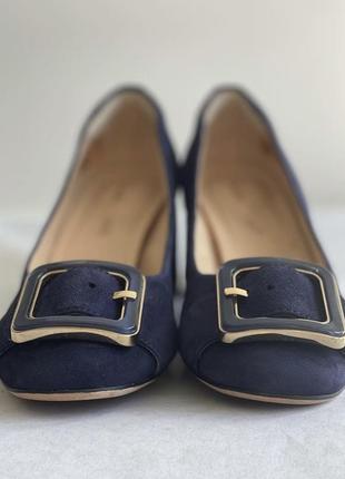 Туфли замшевые clarks