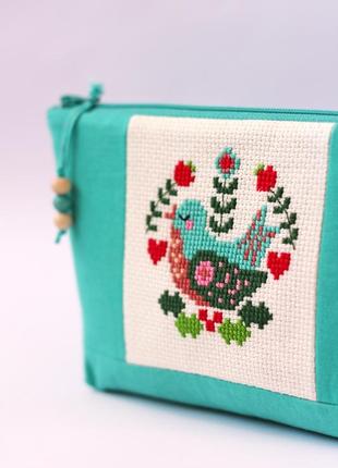 Косметичка с вышитой птичкой / косметичка с вышивкой3 фото