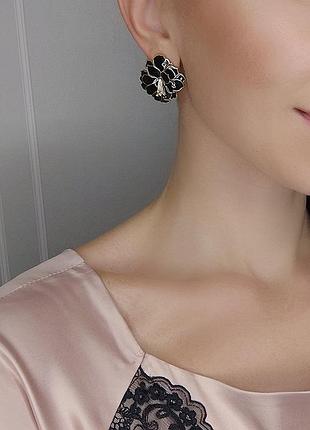 Серьги клипсы в винтажном стиле.колеры черный,белый, изумруд