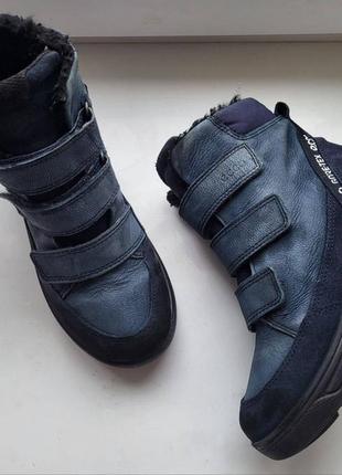 Детские кожаные зимние брендовые ботинки 
на мембране gore tex 
ecco