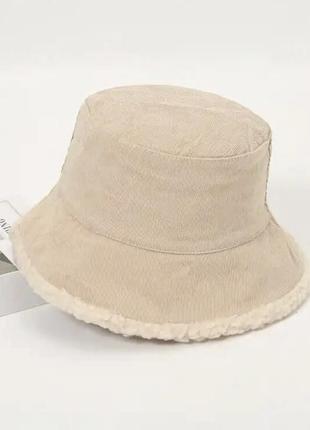 Демісезонна двостороння панама у молочному кольорі жіноча вельветова/плюшева панамка