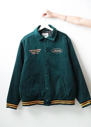 Carhartt wip — rugged letterman dark navy/wax — бейсбольная куртка в чёрном/зелёном цвете