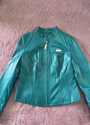 Курточка кожаная