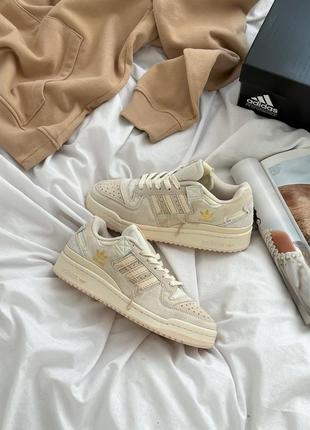 Adidas forum beige