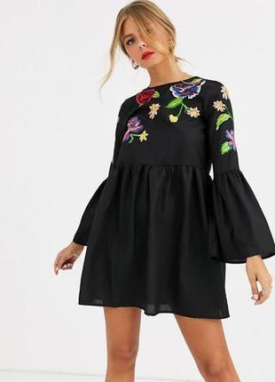 Стильное мини платье с вышивкой asos disign