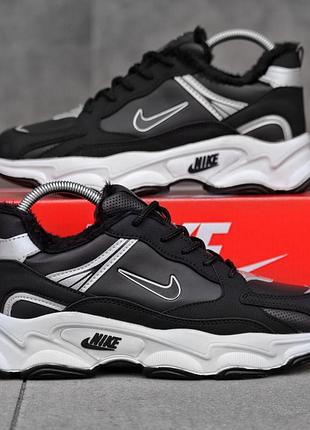 Чоловічі кросівки.
 взуття. 4