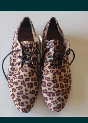 Ботинки женские демисезонные с&amp;a ничевичка 38 размер новые леопардовые кожзамины