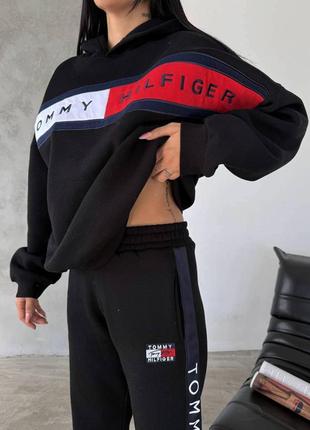Женский спортивный костюм на флисе tommy hilfiger черный