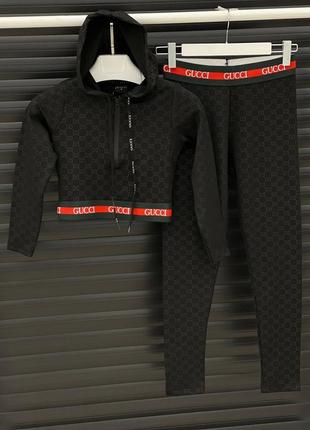 Женский костюм gucci