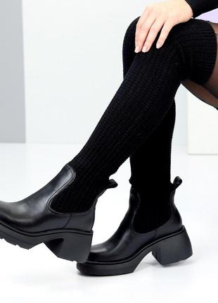 Ботфорти жіночі